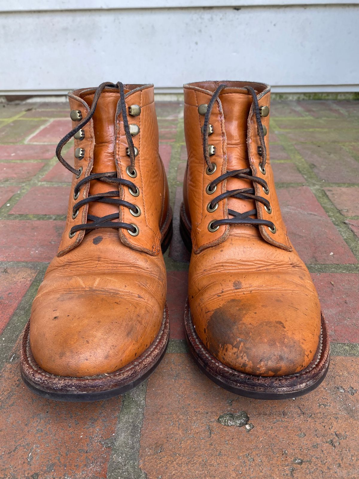 Photo by tmcginness on January 3, 2023 of the Grant Stone Diesel Boot in Horween Natural Essex.
