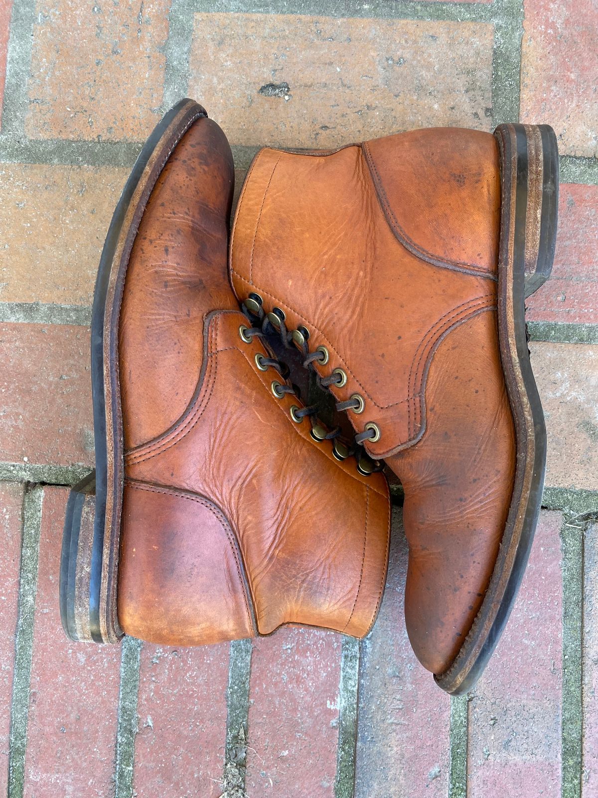 Photo by tmcginness on February 4, 2023 of the Grant Stone Diesel Boot in Horween Natural Essex.