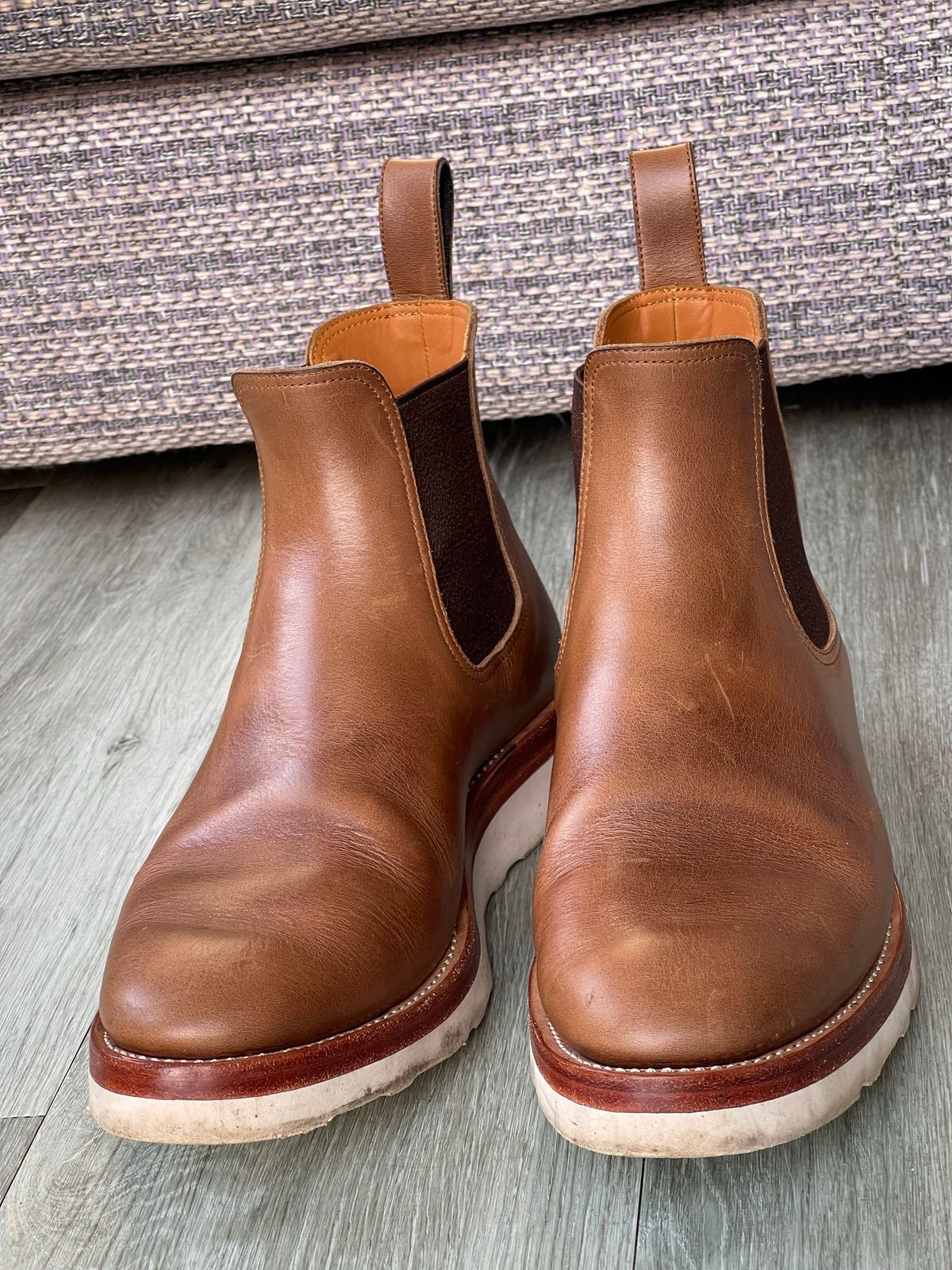 Photo by elliottjhill on November 2, 2022 of the Benzein The Seventh Chelsea Boot in Horween Natural Chromexcel.
