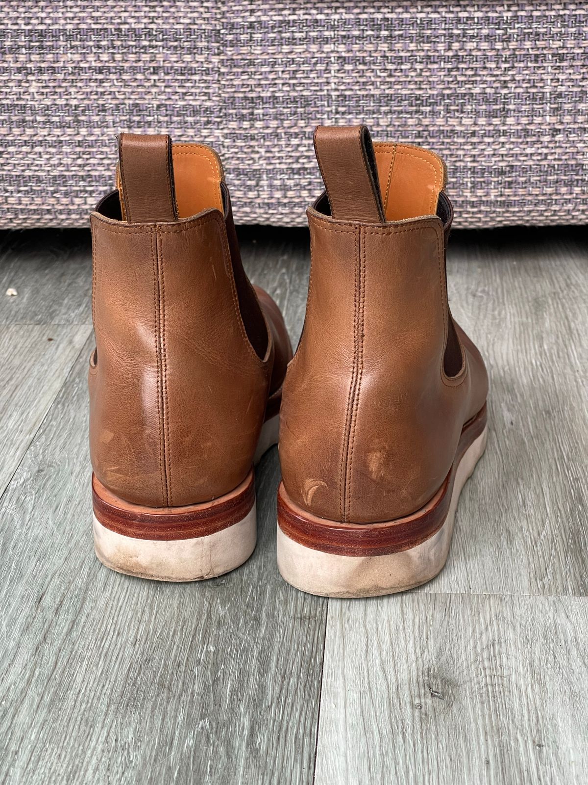 Photo by elliottjhill on December 2, 2022 of the Benzein The Seventh Chelsea Boot in Horween Natural Chromexcel.