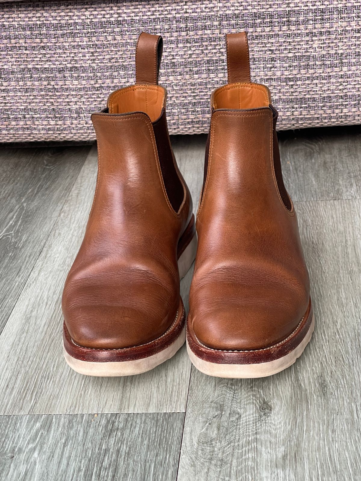 Photo by elliottjhill on March 4, 2023 of the Benzein The Seventh Chelsea Boot in Horween Natural Chromexcel.