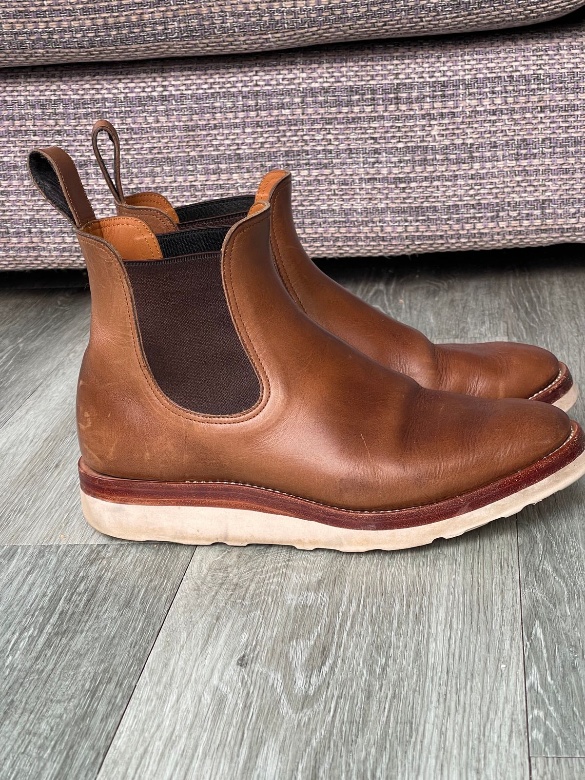 Photo by elliottjhill on March 4, 2023 of the Benzein The Seventh Chelsea Boot in Horween Natural Chromexcel.