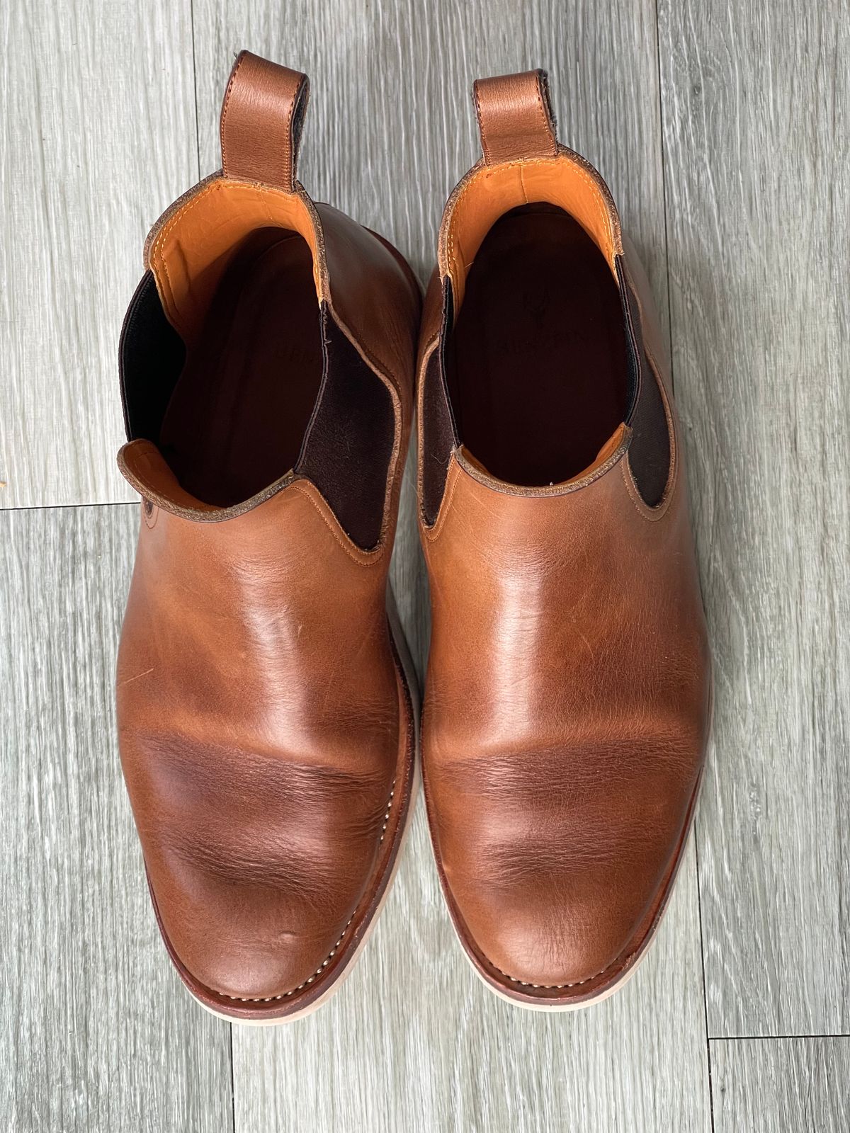 Photo by elliottjhill on March 4, 2023 of the Benzein The Seventh Chelsea Boot in Horween Natural Chromexcel.