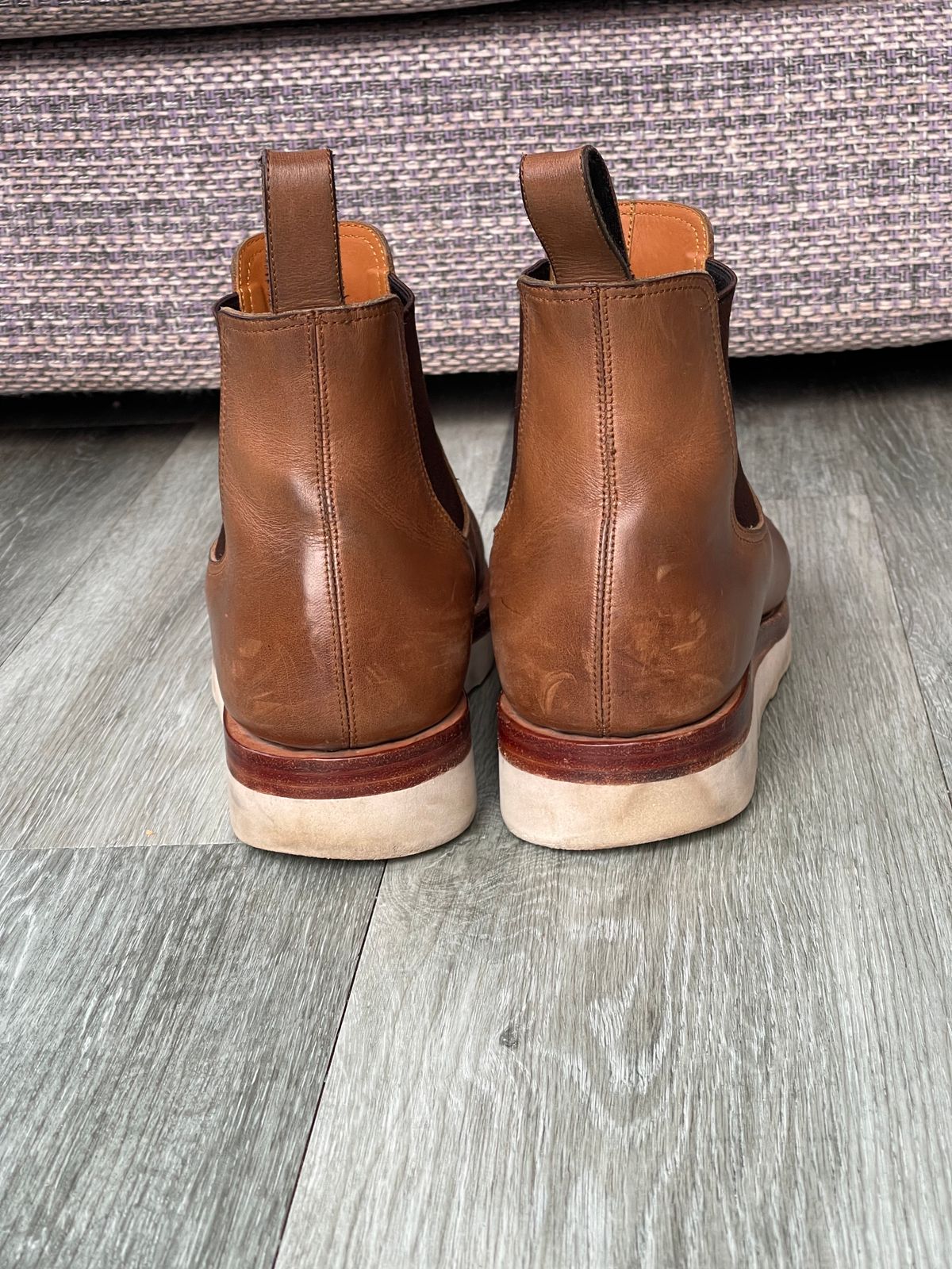 Photo by elliottjhill on March 4, 2023 of the Benzein The Seventh Chelsea Boot in Horween Natural Chromexcel.