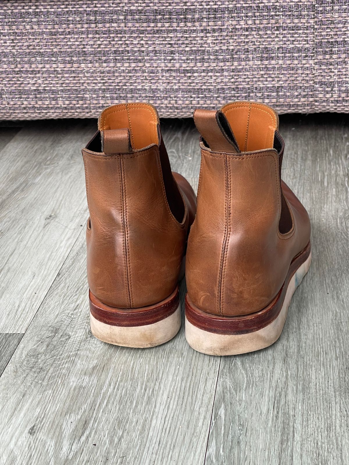 Photo by elliottjhill on April 1, 2023 of the Benzein The Seventh Chelsea Boot in Horween Natural Chromexcel.