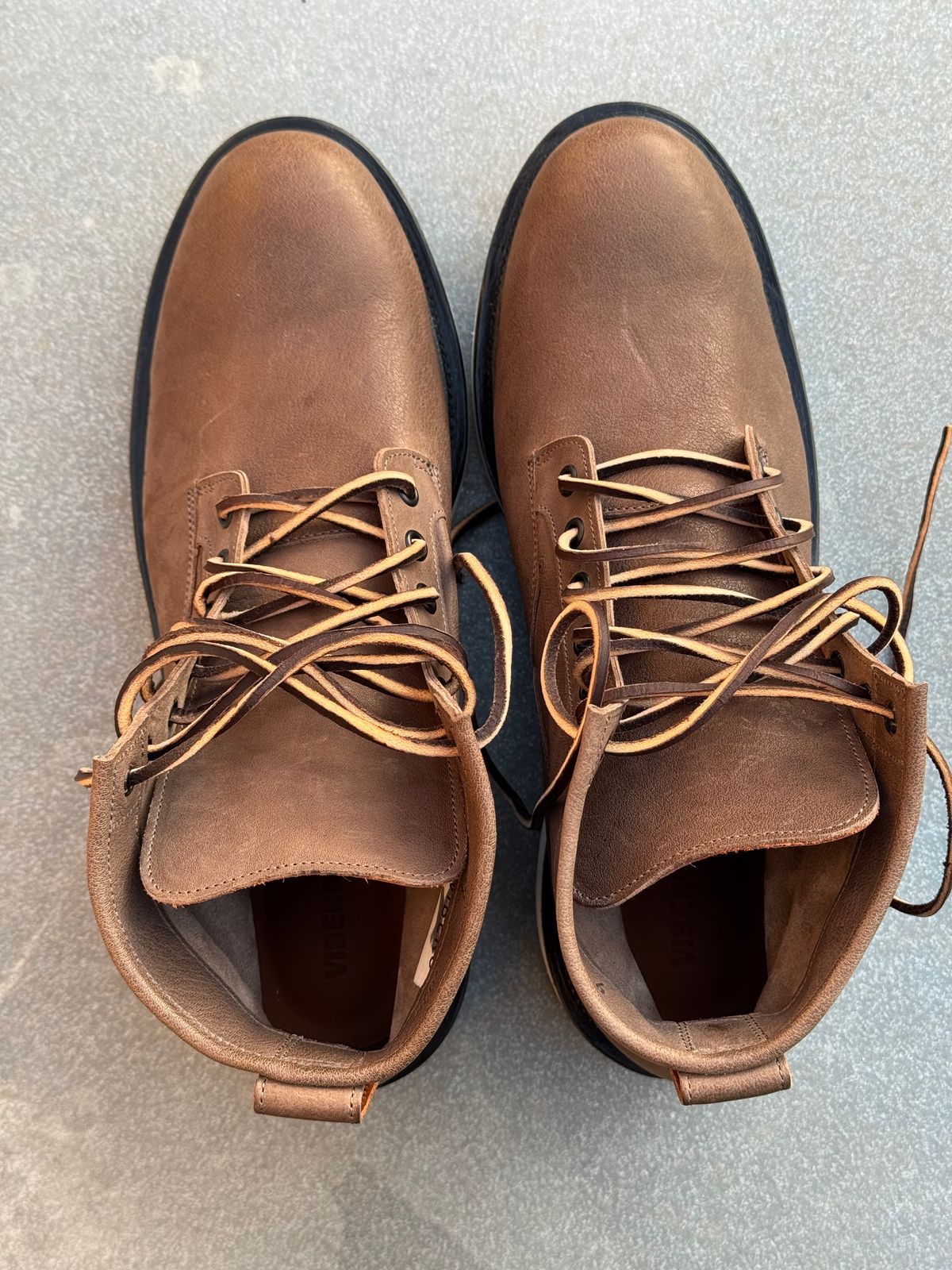 Photo by elliottjhill on September 30, 2025 of the Viberg Scout Boot in Asfalto Washed Kangaroo.