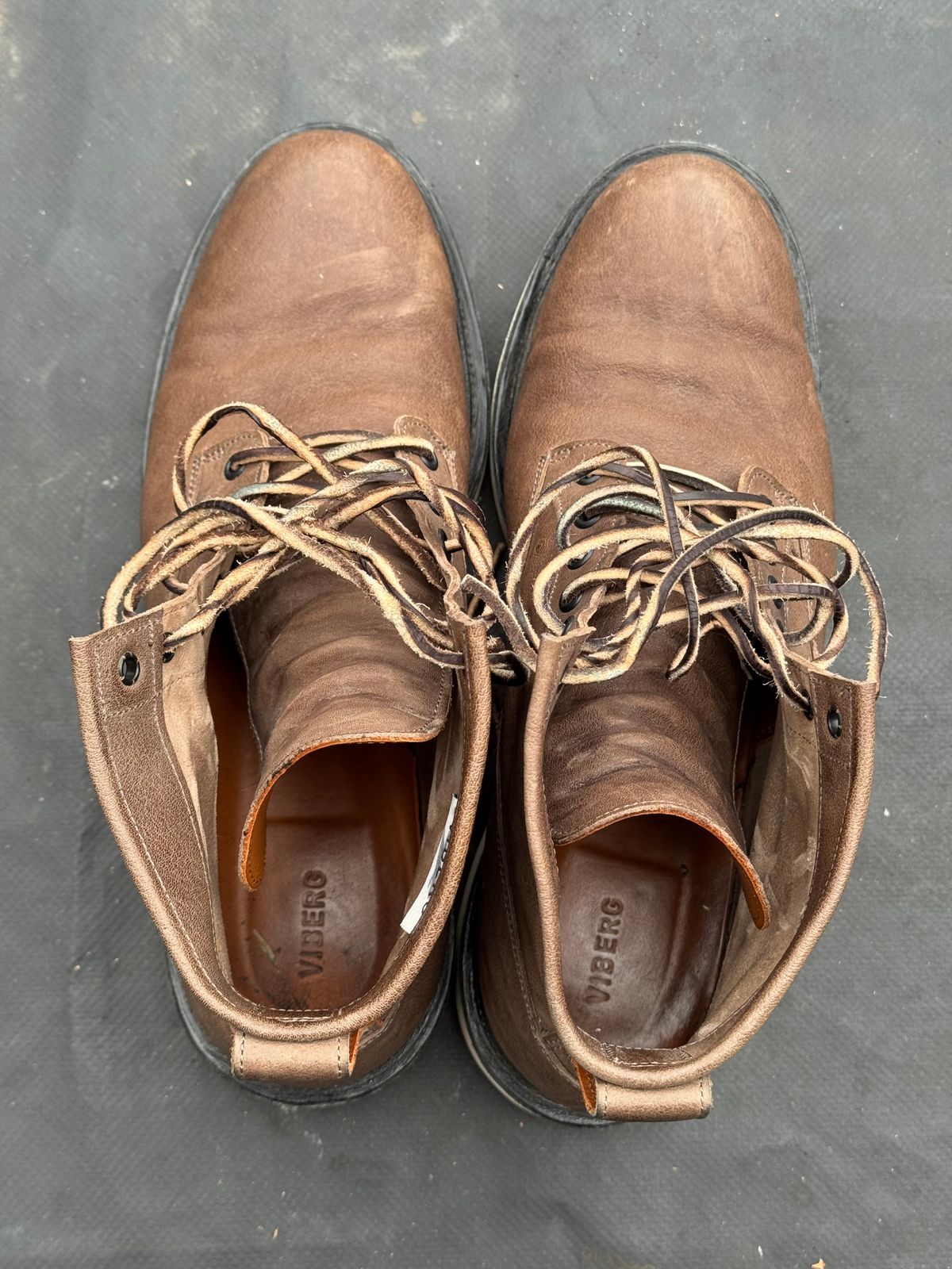 Photo by elliottjhill on November 4, 2025 of the Viberg Scout Boot in Asfalto Washed Kangaroo.