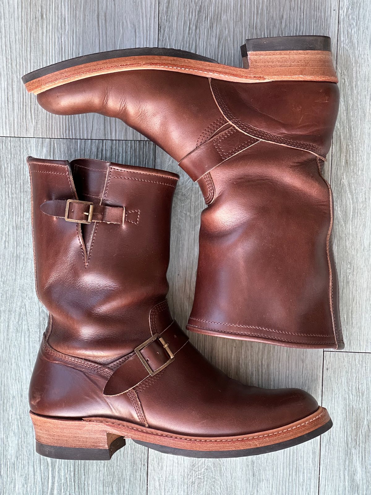 Photo by elliottjhill on December 1, 2023 of the John Lofgren Wabash Engineer Boots in Horween Chocolate Chromexcel.