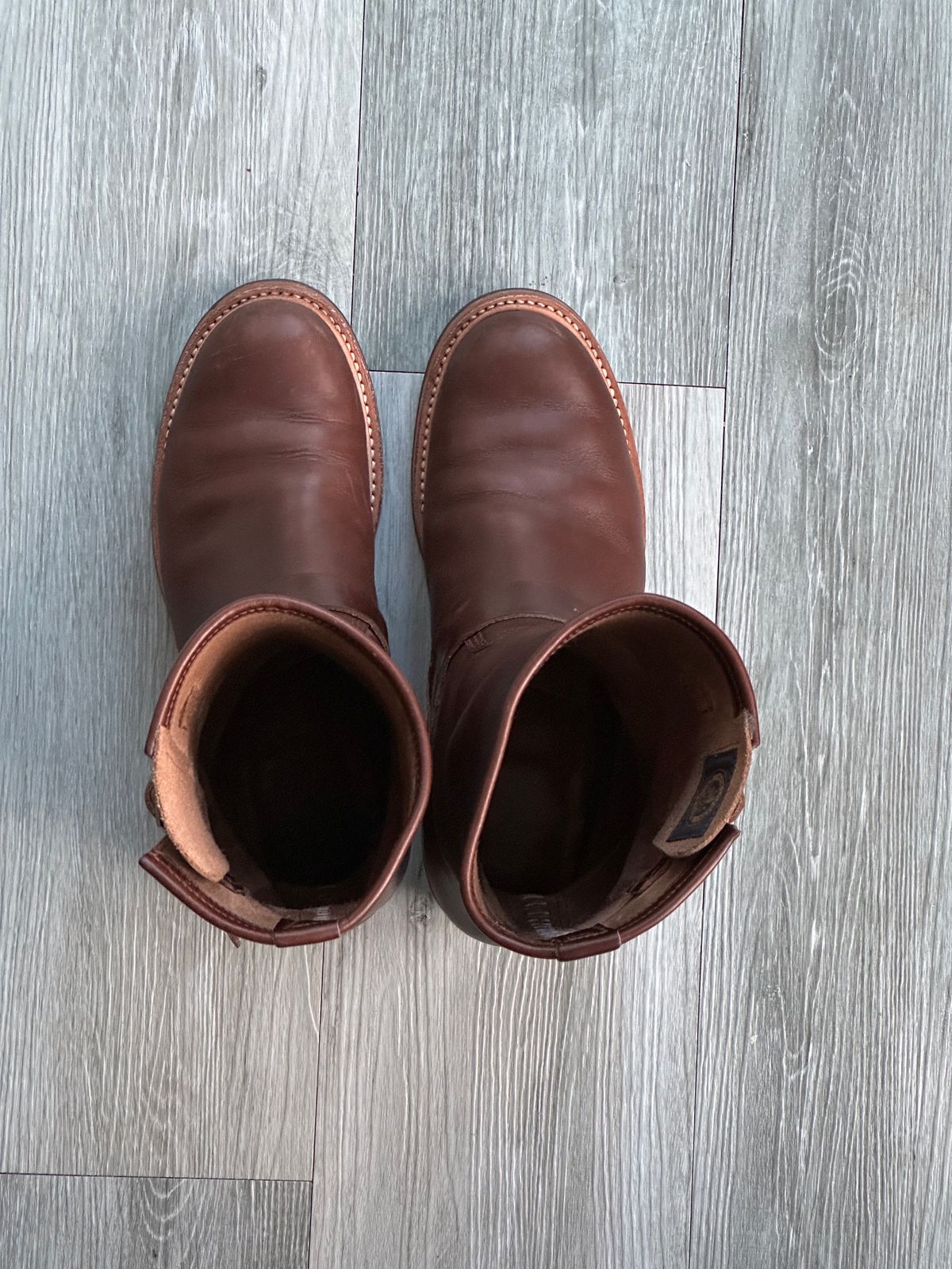 Photo by elliottjhill on February 1, 2024 of the John Lofgren Wabash Engineer Boots in Horween Chocolate Chromexcel.