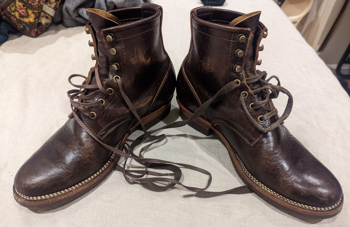Photo by roger___af on October 21, 2022 of the Flame Panda Service Boot in Shinki Chocolate Antique Horsehide.
