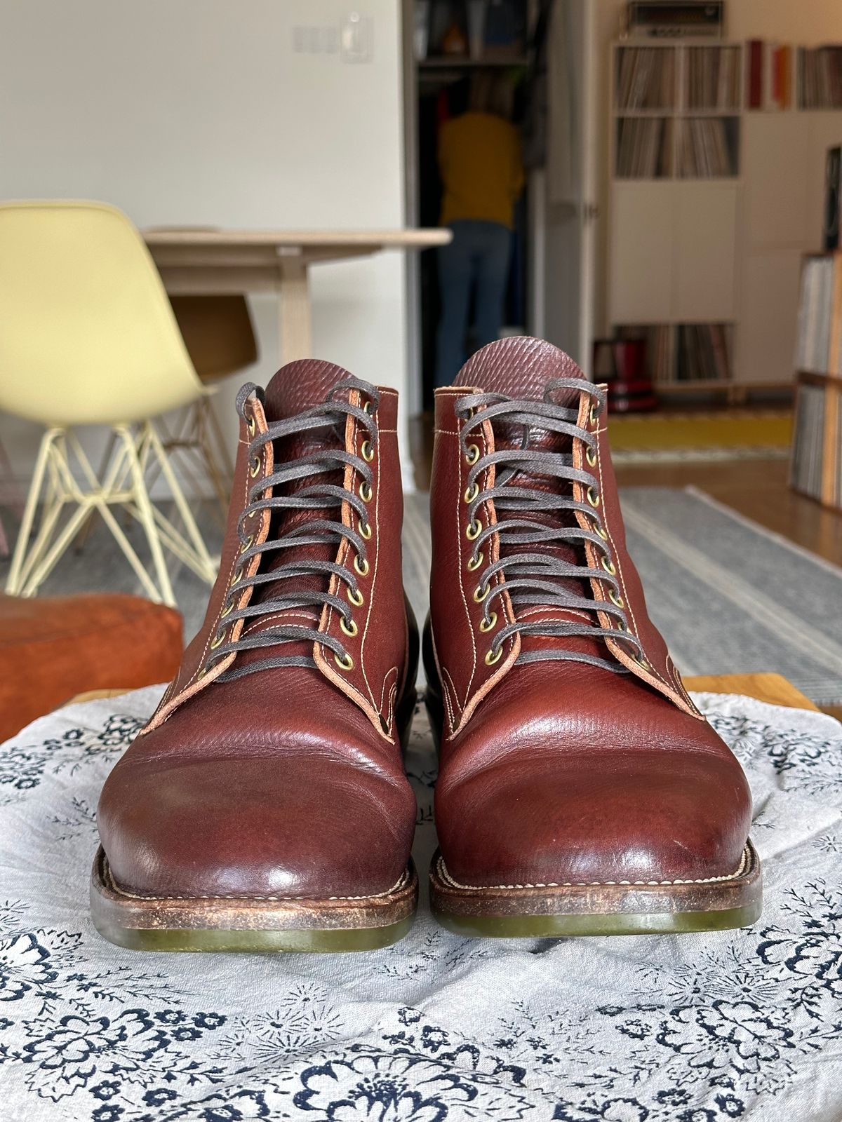 Photo by kosta on February 5, 2023 of the NF Bootmaker Milton Boot in J&FJ Baker Brown Russian Calf.