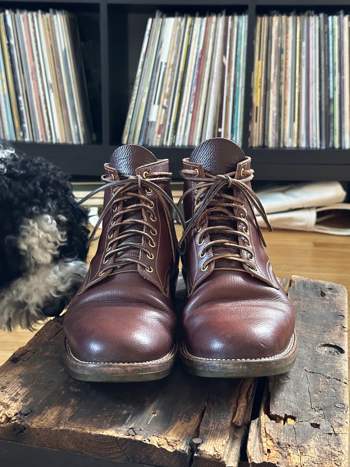 Photo by kosta on March 5, 2023 of the NF Bootmaker Milton Boot in J&FJ Baker Brown Russian Calf.
