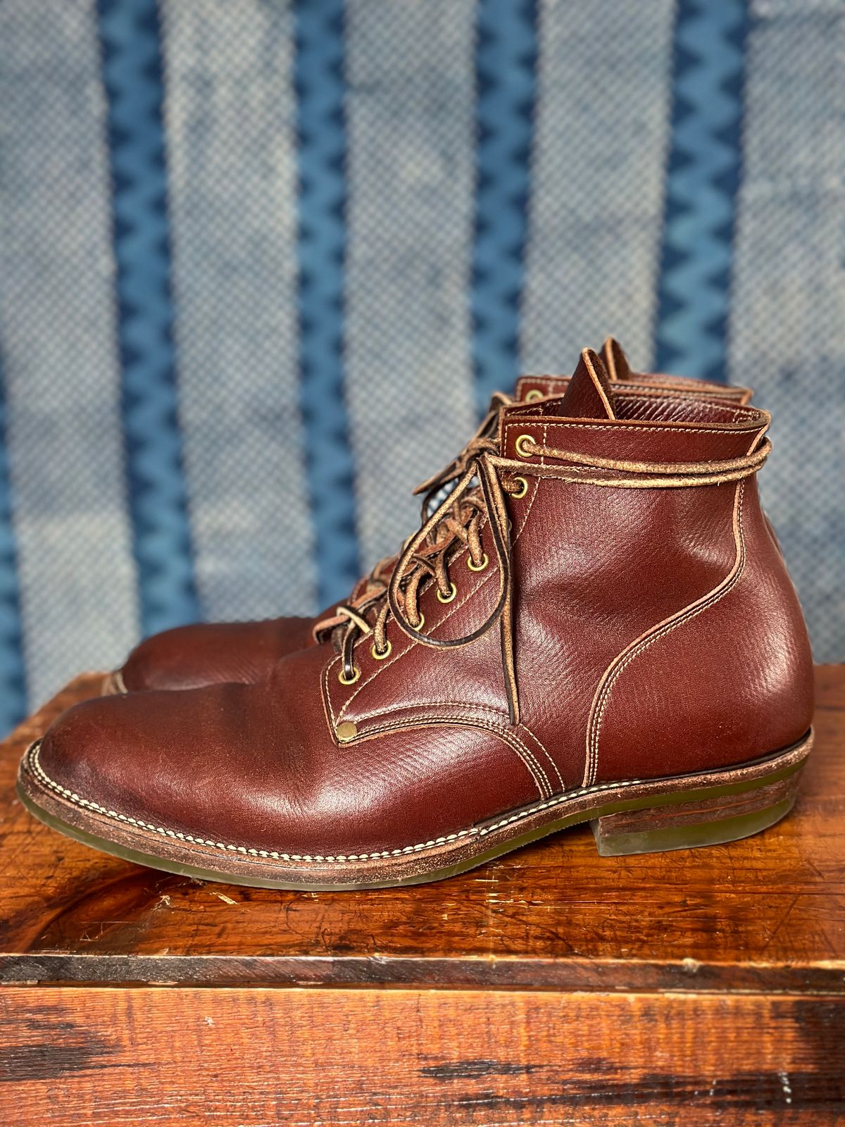 Photo by kosta on April 5, 2023 of the NF Bootmaker Milton Boot in J&FJ Baker Brown Russian Calf.