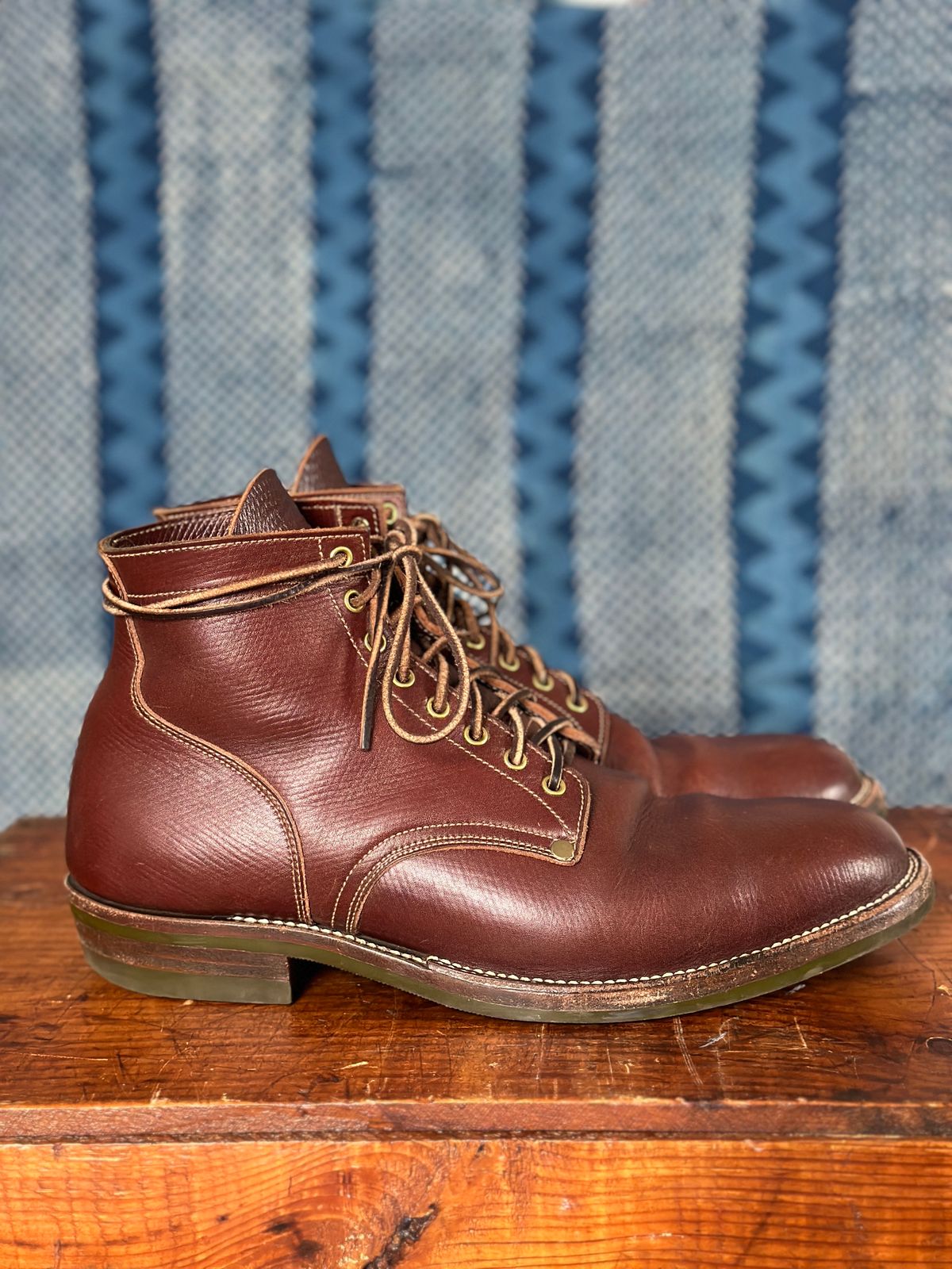 Photo by kosta on April 5, 2023 of the NF Bootmaker Milton Boot in J&FJ Baker Brown Russian Calf.