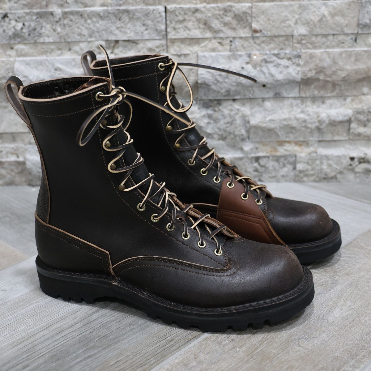 Photo by mfleeter on October 1, 2025 of the Nicks x Rose Anvil ND3 in Horween Brown Waxed Flesh.