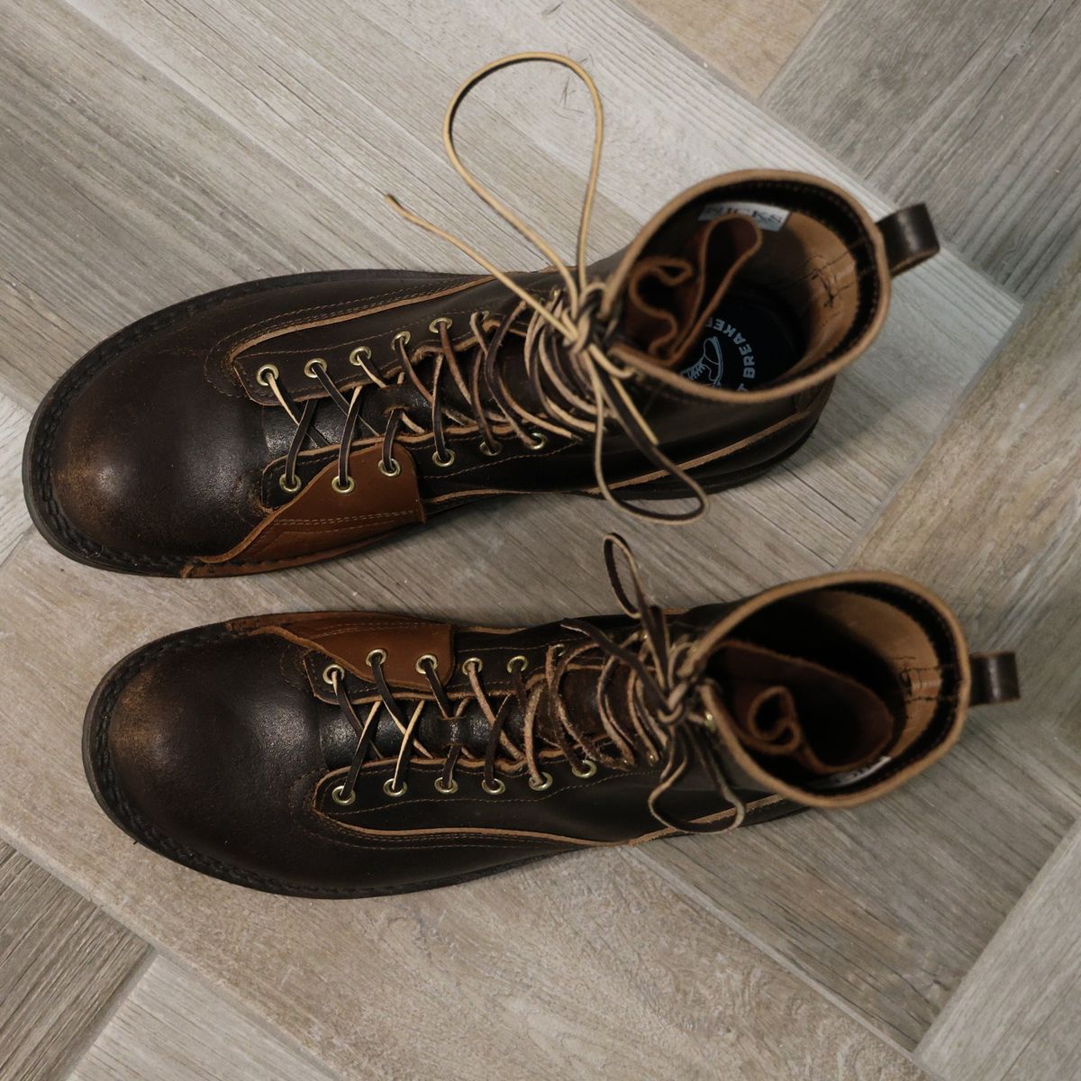 Photo by mfleeter on November 1, 2025 of the Nicks x Rose Anvil ND3 in Horween Brown Waxed Flesh.