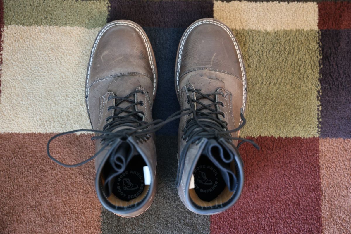 Photo by mfleeter on November 2, 2024 of the Frank's Boots Maxon in Horween Steel Predator.