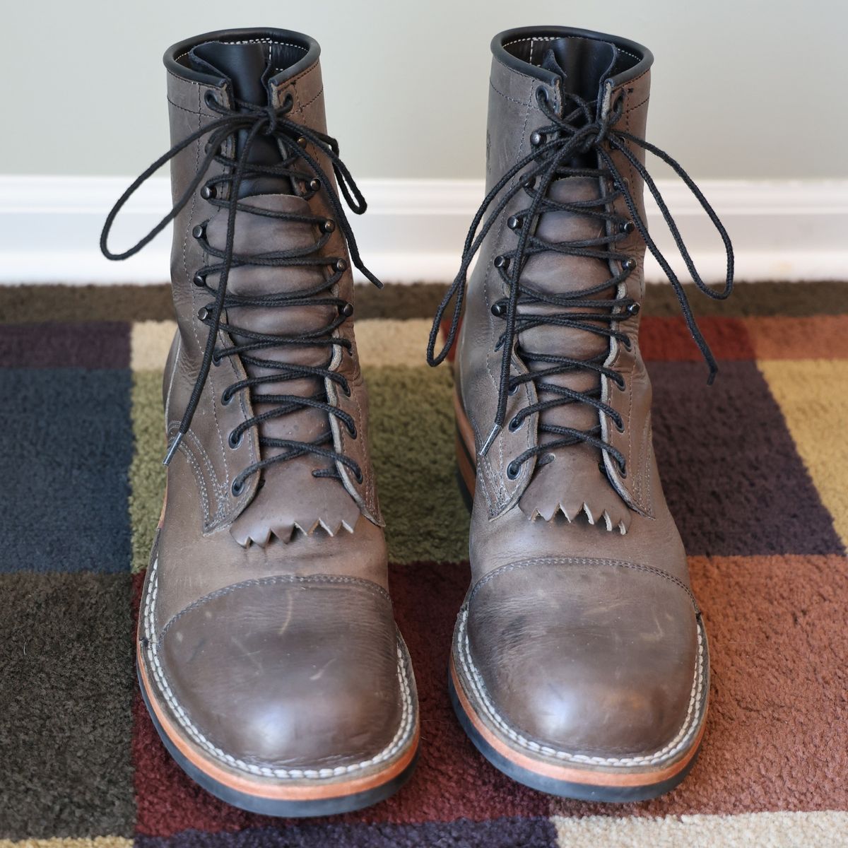 Photo by mfleeter on December 2, 2024 of the Frank's Boots Maxon in Horween Steel Predator.