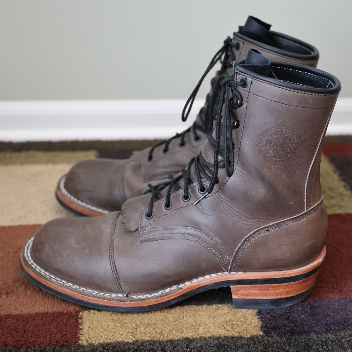 Photo by mfleeter on January 3, 2025 of the Frank's Boots Maxon in Horween Steel Predator.
