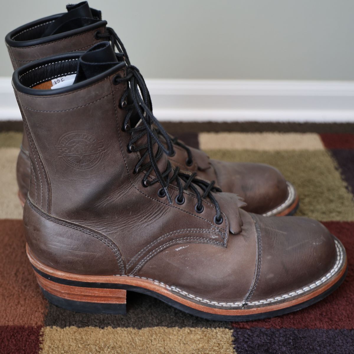 Photo by mfleeter on January 3, 2025 of the Frank's Boots Maxon in Horween Steel Predator.