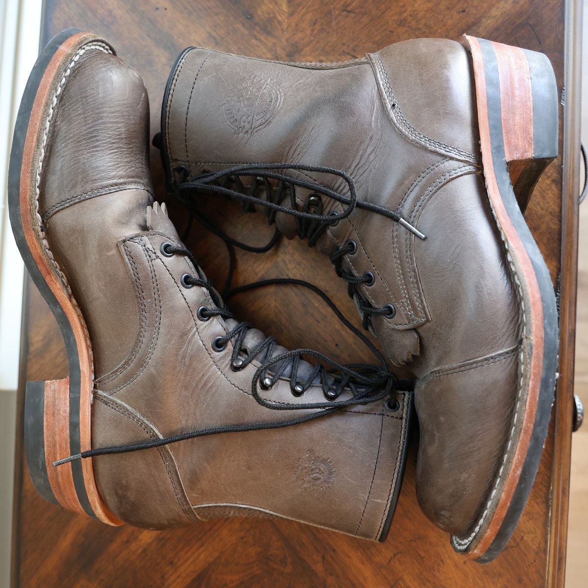 Photo by mfleeter on February 4, 2025 of the Frank's Boots Maxon in Horween Steel Predator.