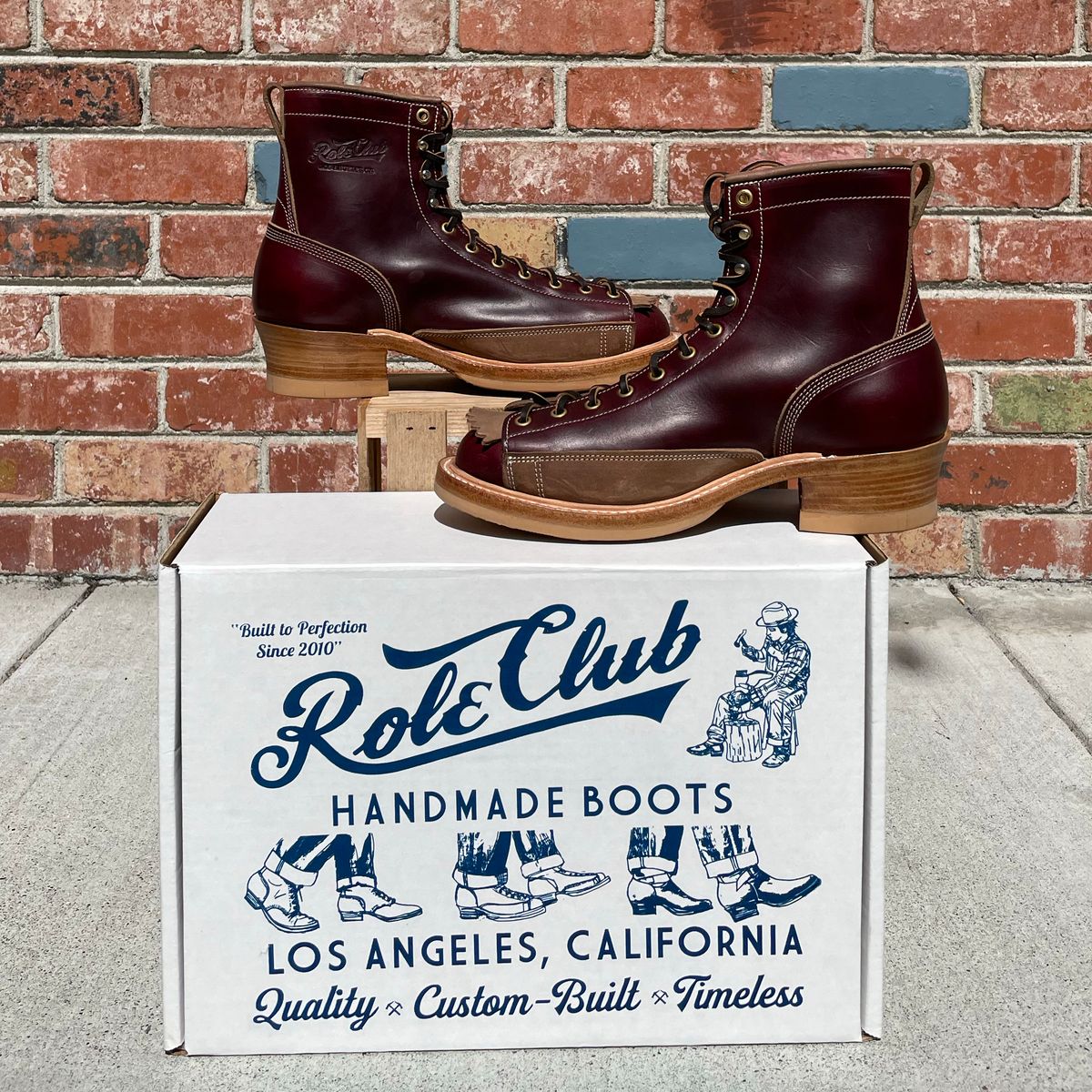 Photo by BootsetDaram on September 27, 2023 of the Role Club Lace To Toe A-2 Style in Horween Color 8 Chromexcel Horsehide & Unbuffed Horsehide.