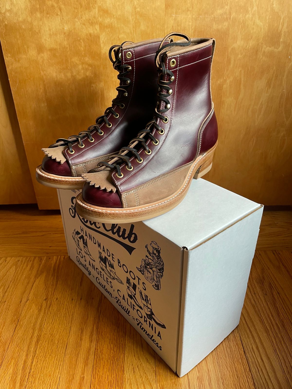 Photo by BootsetDaram on September 27, 2023 of the Role Club Lace To Toe A-2 Style in Horween Color 8 Chromexcel Horsehide & Unbuffed Horsehide.