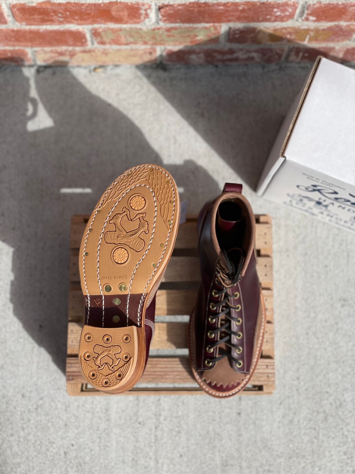 Photo by BootsetDaram on October 1, 2023 of the Role Club Lace To Toe A-2 Style in Horween Color 8 Chromexcel Horsehide & Unbuffed Horsehide.