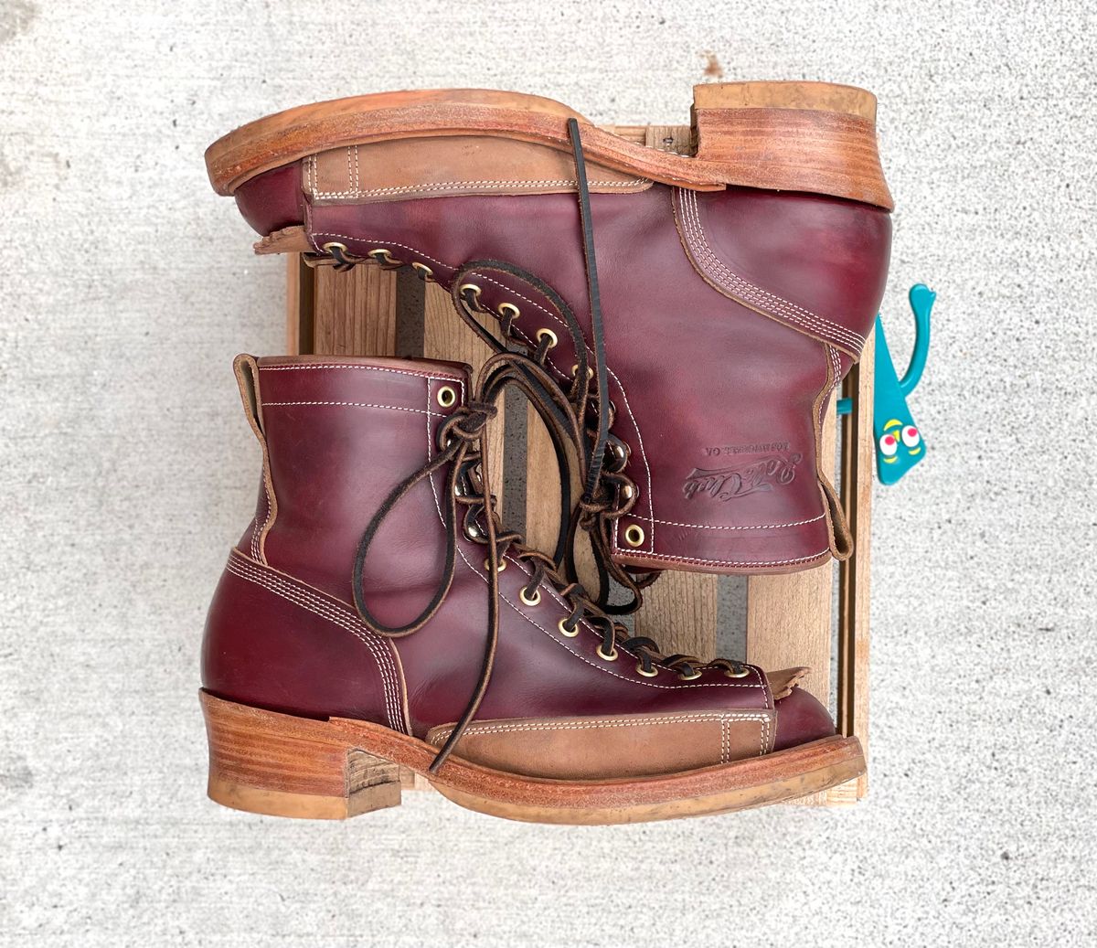 Photo by BootsetDaram on November 5, 2023 of the Role Club Lace To Toe A-2 Style in Horween Color 8 Chromexcel Horsehide & Unbuffed Horsehide.