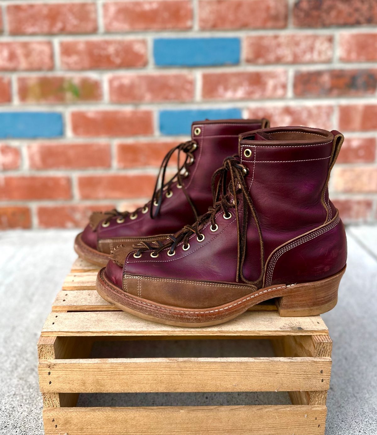 Photo by BootsetDaram on December 3, 2023 of the Role Club Lace To Toe A-2 Style in Horween Color 8 Chromexcel Horsehide & Unbuffed Horsehide.