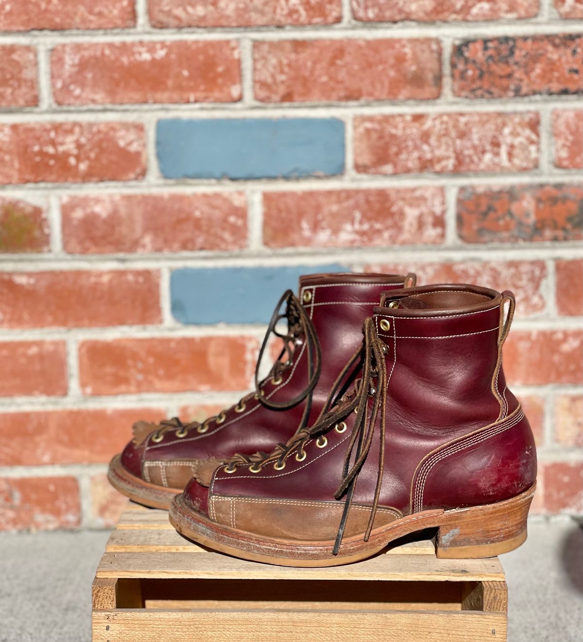 Photo by BootsetDaram on January 4, 2024 of the Role Club Lace To Toe A-2 Style in Horween Color 8 Chromexcel Horsehide & Unbuffed Horsehide.