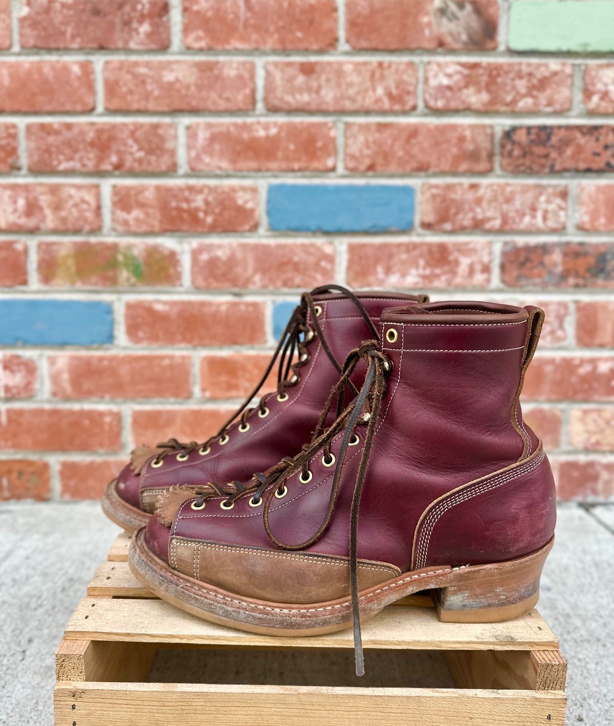 Photo by BootsetDaram on February 3, 2024 of the Role Club Lace To Toe A-2 Style in Horween Color 8 Chromexcel Horsehide & Unbuffed Horsehide.