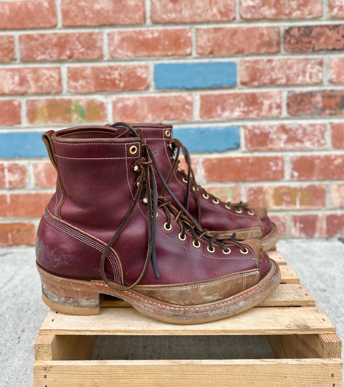 Photo by BootsetDaram on February 3, 2024 of the Role Club Lace To Toe A-2 Style in Horween Color 8 Chromexcel Horsehide & Unbuffed Horsehide.