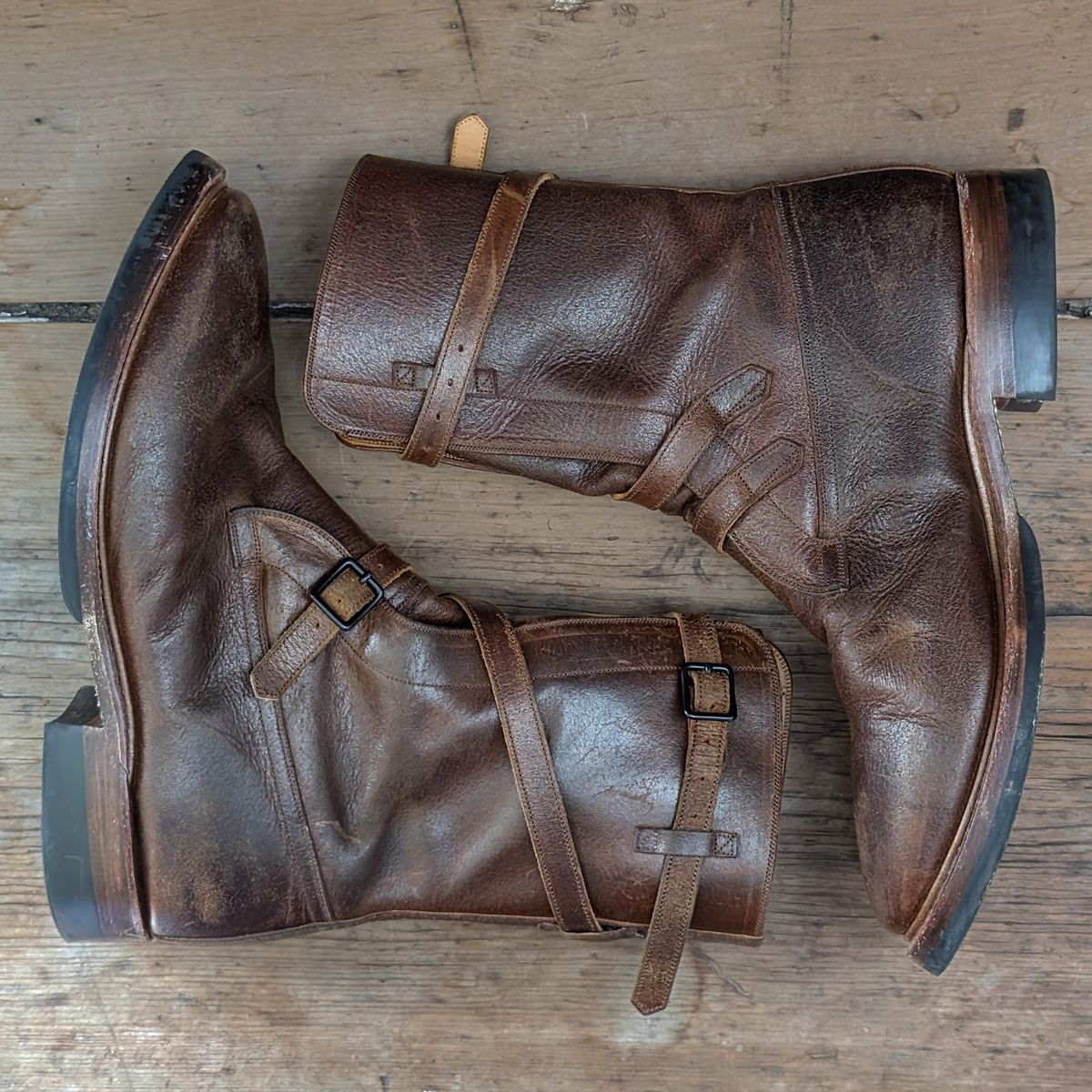 Photo by itsnotbriatall on April 2, 2024 of the Eastman Leather Tanker Boots in Horween Havana Burnished Roughout.