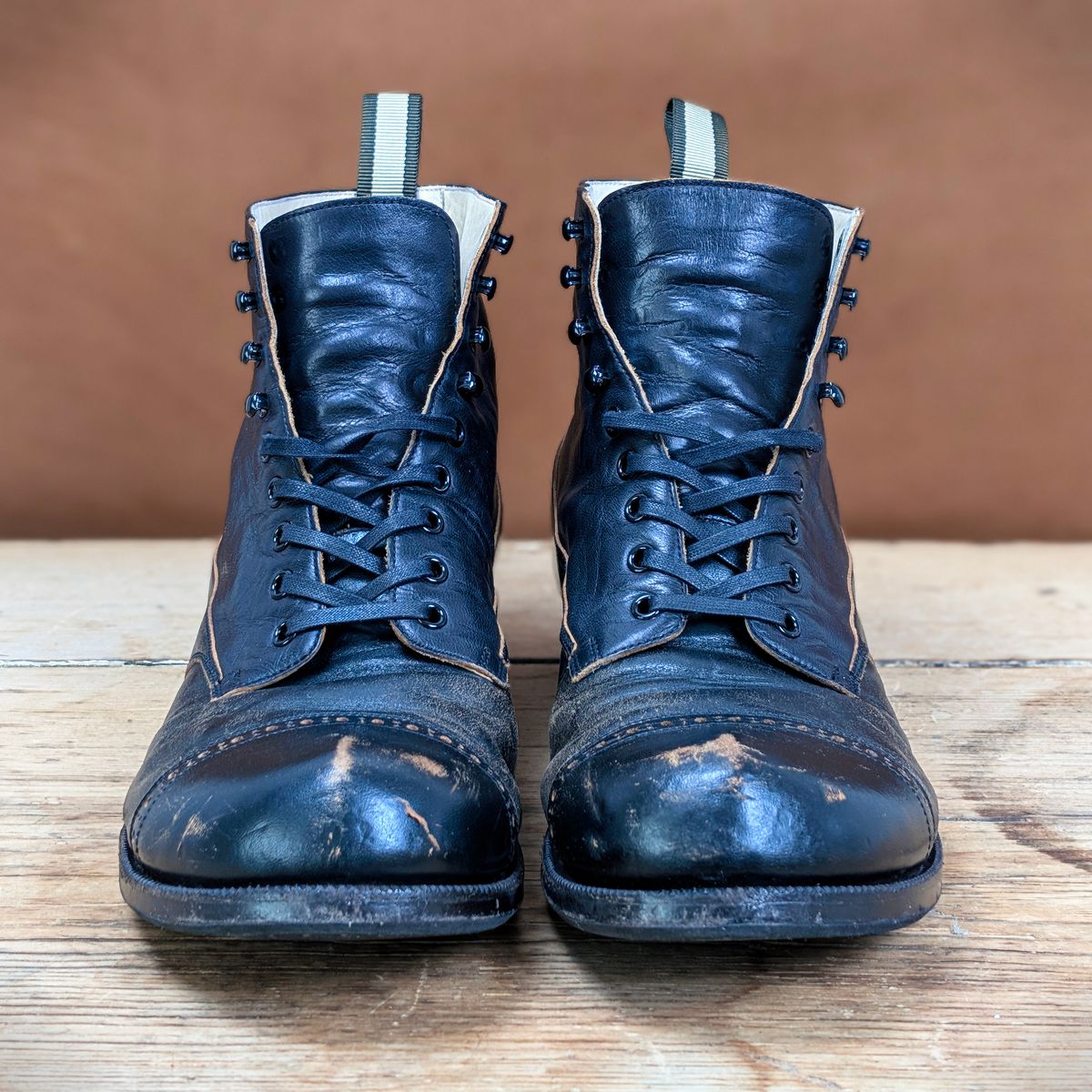 Photo by itsnotbriatall on December 5, 2025 of the The 2 Monkeys Vaudeville "Black Colts" in Horsehide.