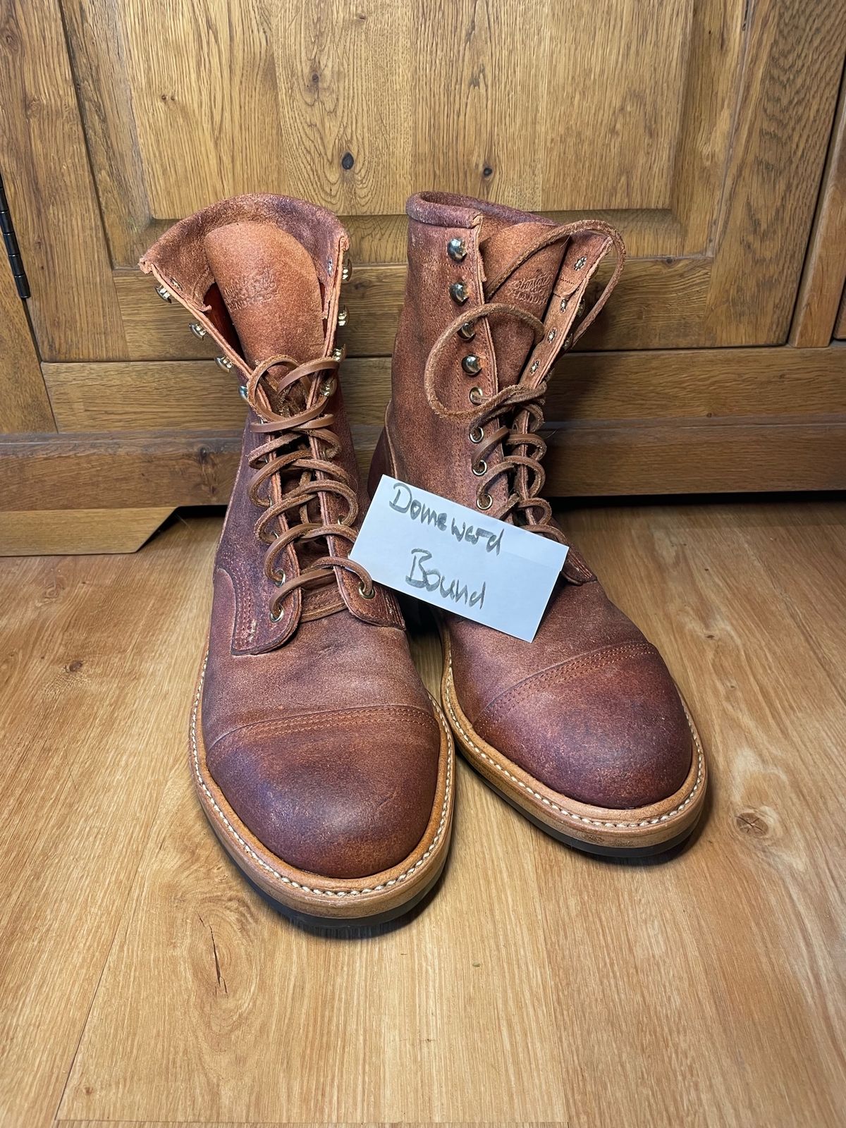 Photo by koeney on October 3, 2023 of the Kustom Kraft Andante in Kobel Natural Roughout.