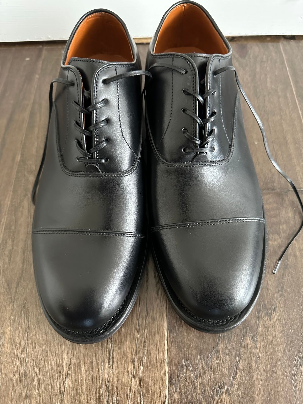 Photo by trickbrick on October 3, 2023 of the Viberg Bastion Oxford in D'Annonay Black Calf.
