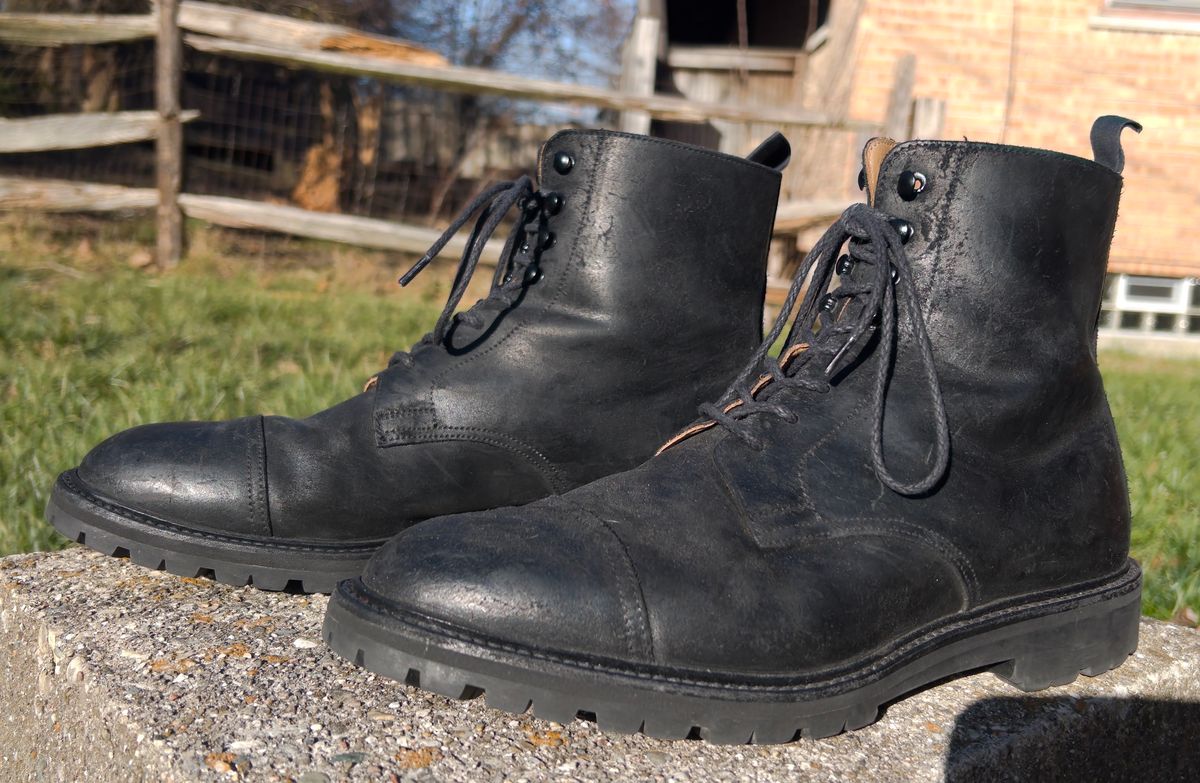 Photo by tayalejandro on December 4, 2022 of the Crockett & Jones Coniston in Black Roughout Suede.