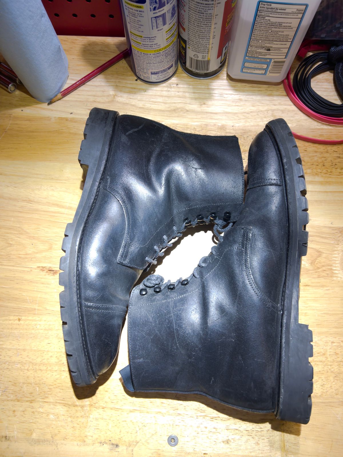Photo by tayalejandro on April 5, 2023 of the Crockett & Jones Coniston in Black Roughout Suede.