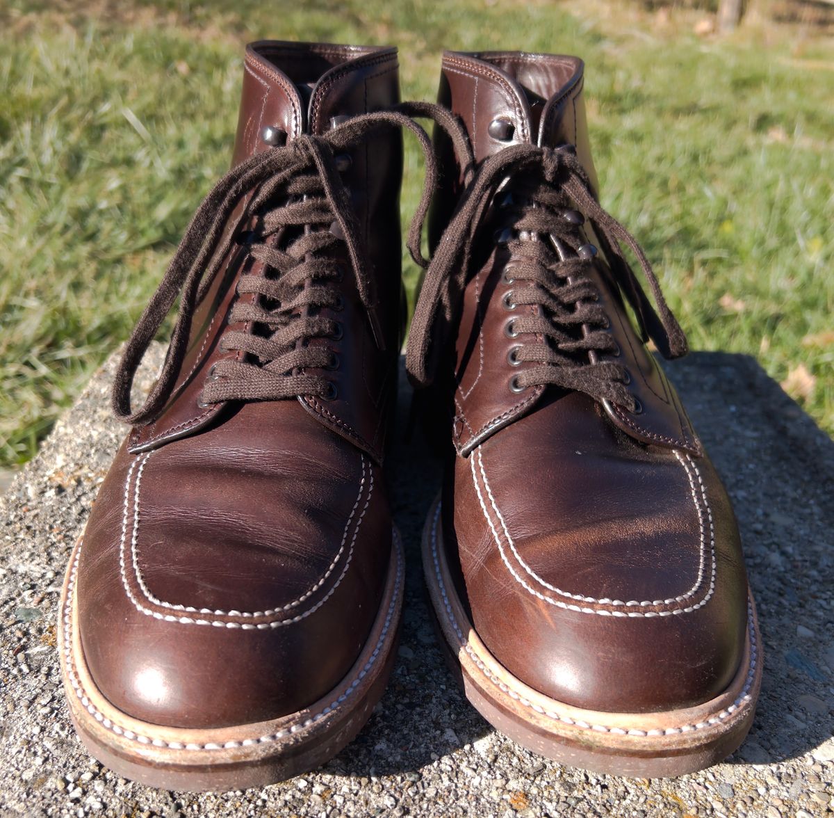 Photo by tayalejandro on December 4, 2022 of the Alden Indy Boot in Horween Brown Chromexcel.