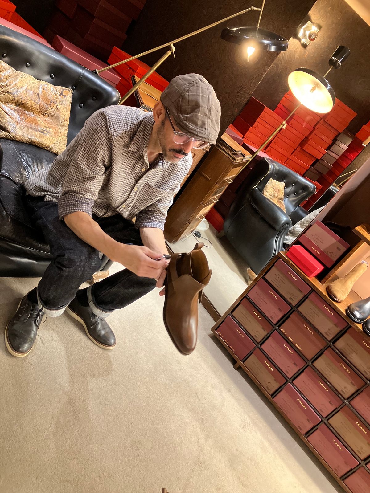 Photo by tayalejandro on November 4, 2023 of the Carmina Jodhpur Boots in Brown Vegano.