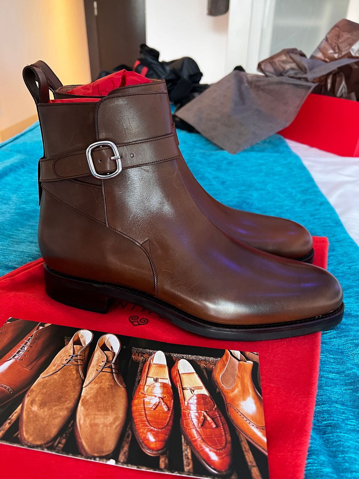 Photo by tayalejandro on November 4, 2023 of the Carmina Jodhpur Boots in Brown Vegano.