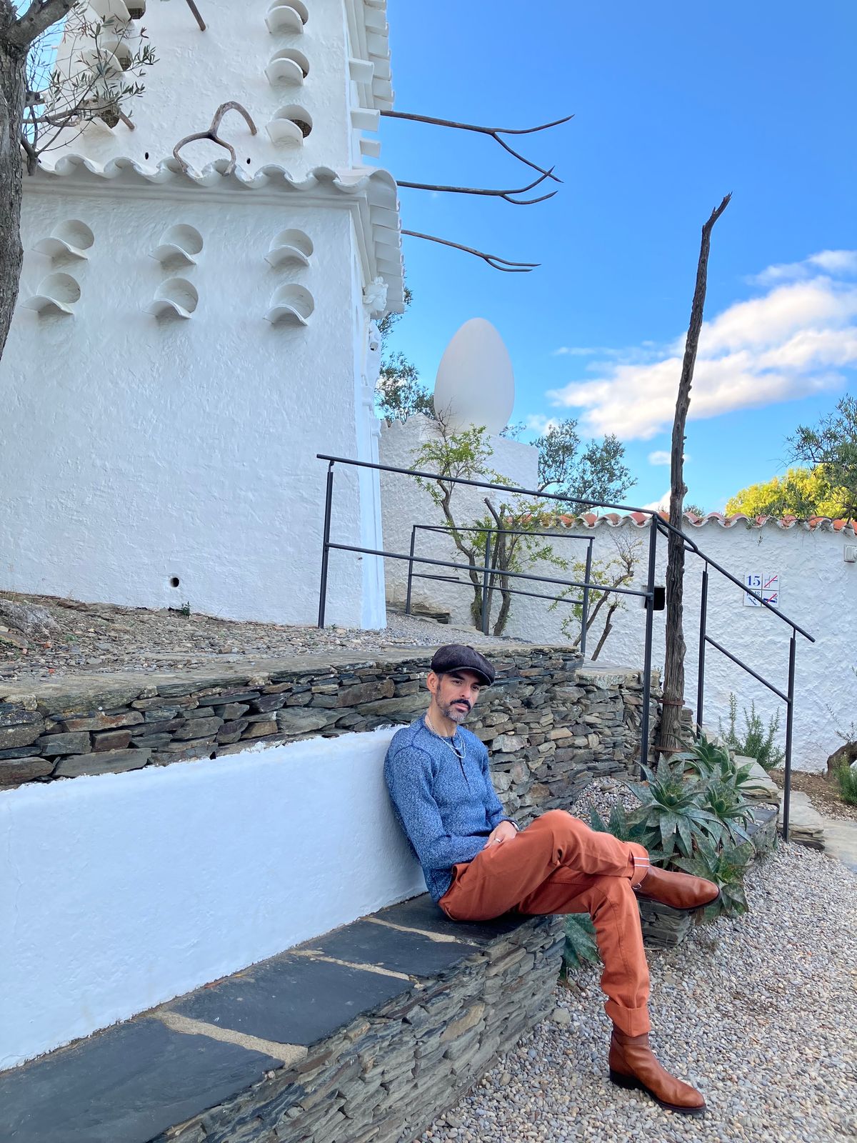 Photo by tayalejandro on December 2, 2023 of the Carmina Jodhpur Boots in Brown Vegano.