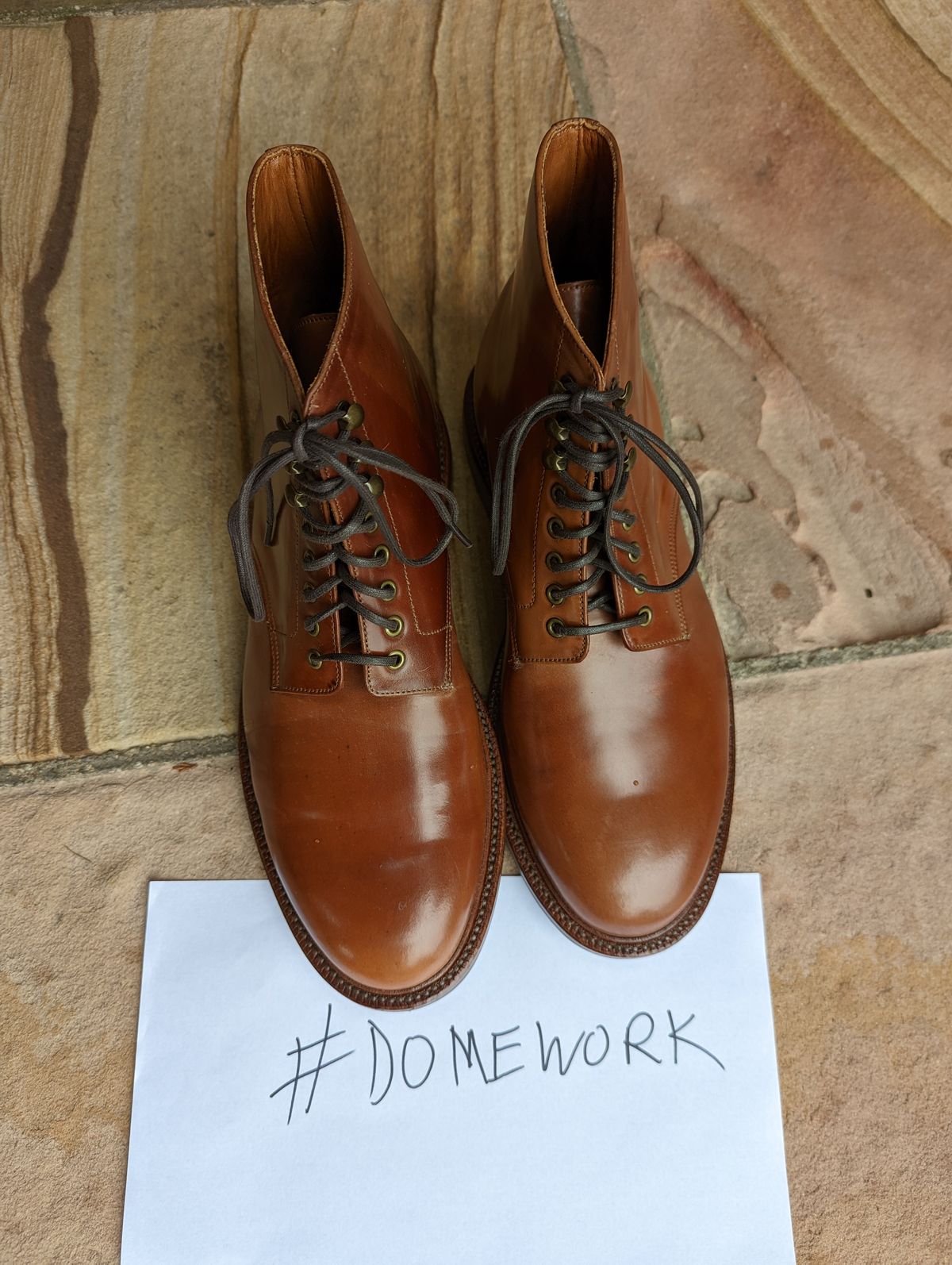 Photo by zombiedanting on October 5, 2022 of the Grant Stone Edward Boot in Horween Honey Glazed Shell Cordovan.