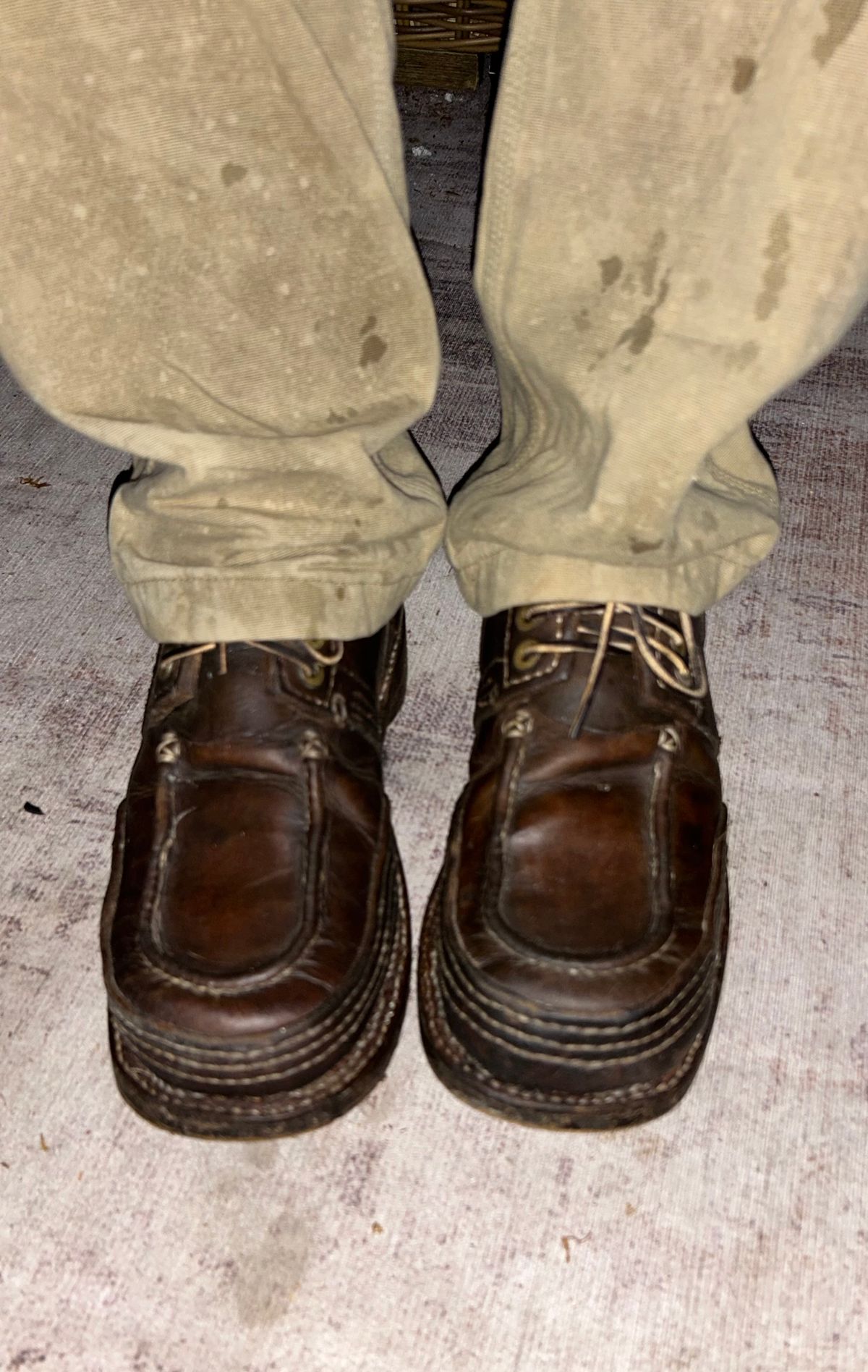 Photo by AdamGreenwell on November 3, 2024 of the 42 Original in 16 Ounce To 28 Ounce Leather On upper.
