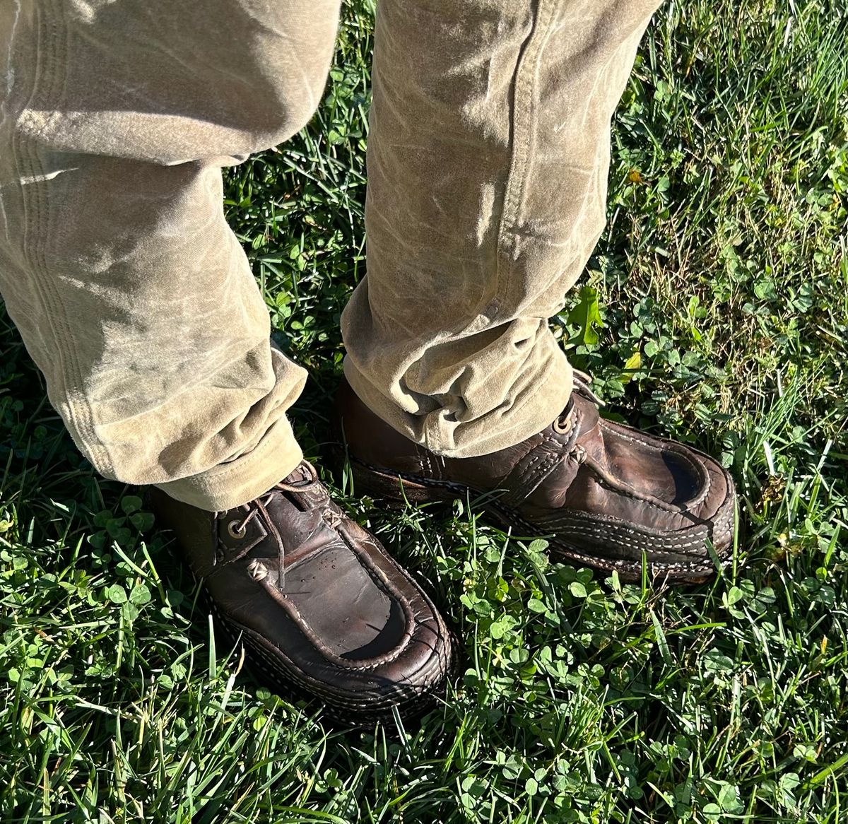 Photo by AdamGreenwell on November 11, 2024 of the 42 Original in 16 Ounce To 28 Ounce Leather On upper.