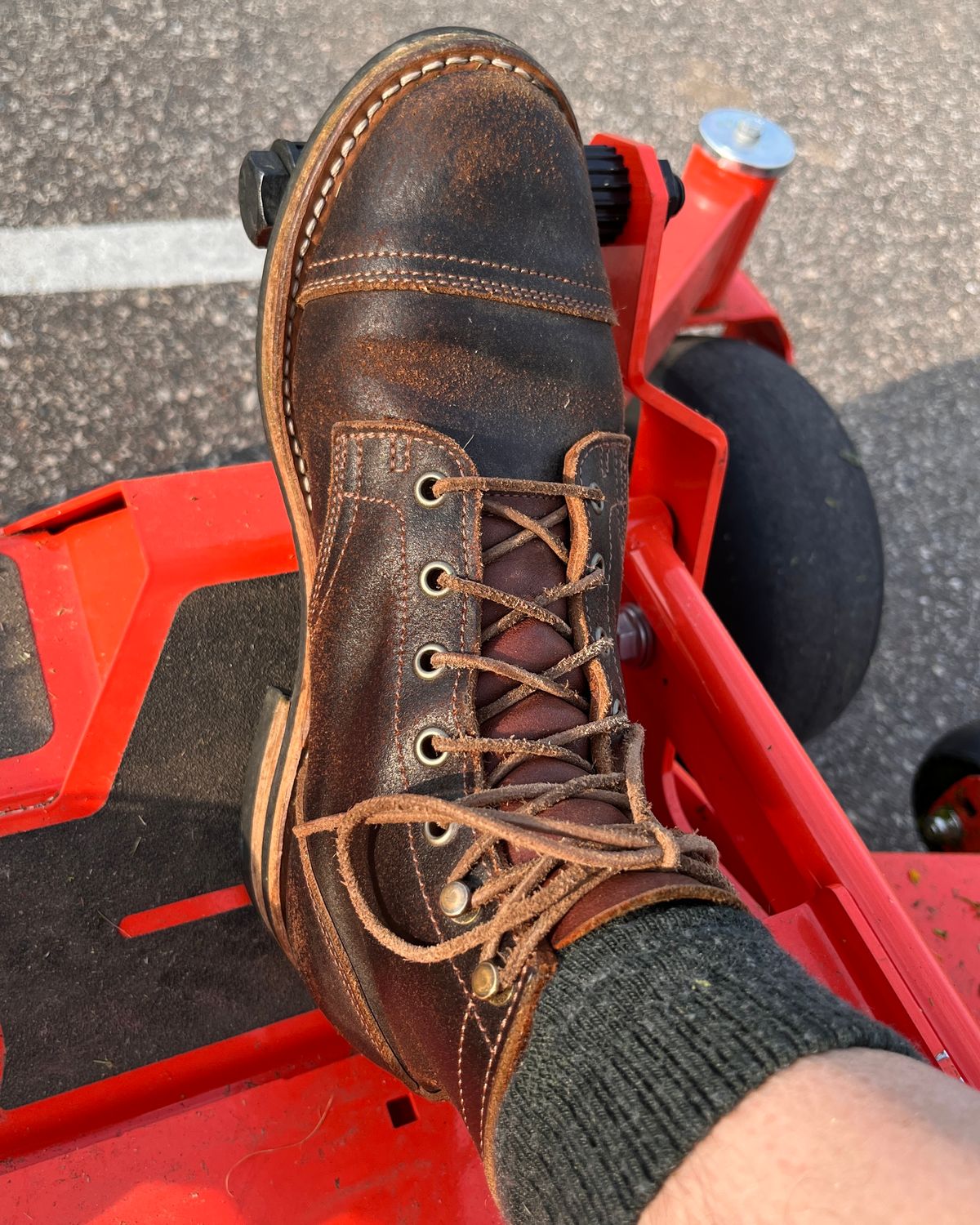 Photo by steverinde on June 23, 2023 of the Truman Service Boot in Horween Java Waxed Flesh.