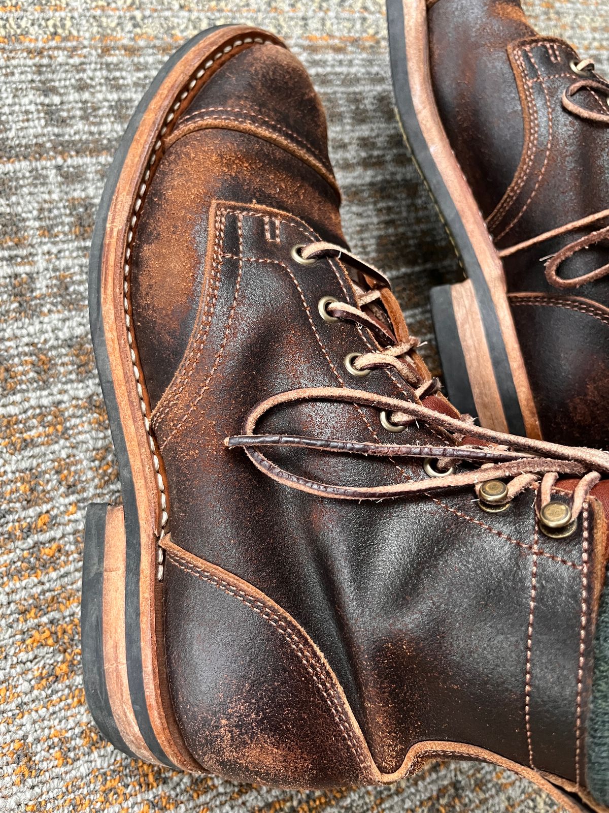 Photo by steverinde on September 15, 2023 of the Truman Service Boot in Horween Java Waxed Flesh.