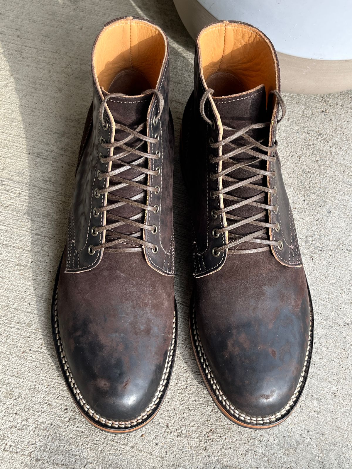 Photo by steverinde on October 17, 2025 of the Viberg Service Boot in Maryam Brown Split Horsebutt.