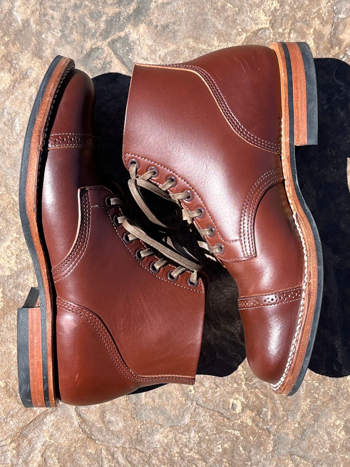 Photo by steverinde on April 6, 2024 of the Viberg Boondocker BCT in Horween Pigment Brown Workshoe Butt.